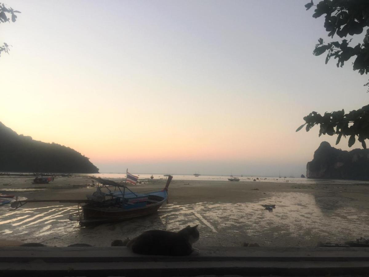 Dee Dee Sea Front Hostel Koh Phi Phi Ngoại thất bức ảnh